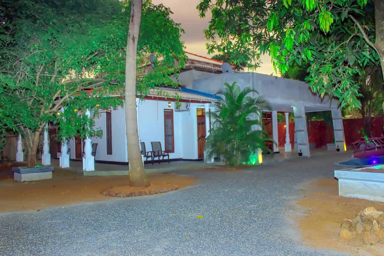 Induwara Safari Resort Udawalawe Zewnętrze zdjęcie